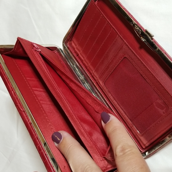 Red Clutch Wallet GUC - Picture 6 of 9